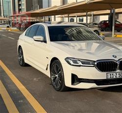 بی ئێم دەبڵیو سیریەس 5